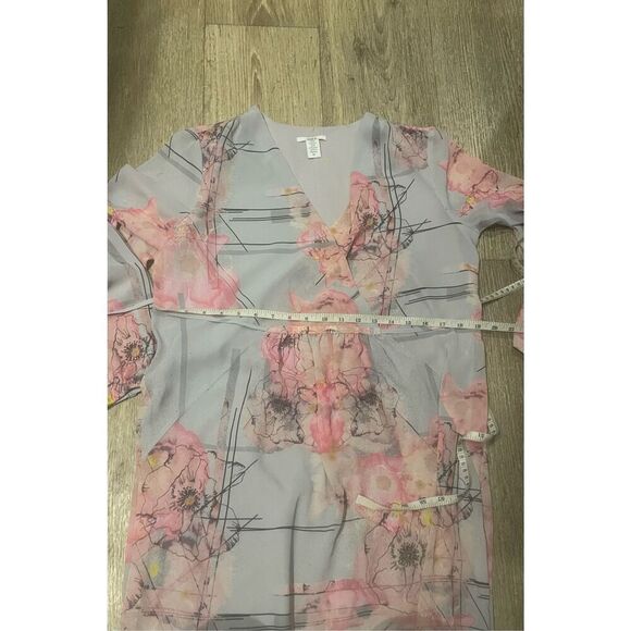 Bar 3 Light Grey/Lavender Pink Floral V Neck Medium Maxi Sheath Dress - Picture 6 of 6